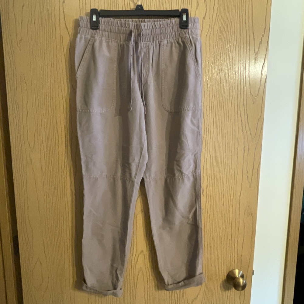 Women's Maurices elastic waist burgundy pants‎ Size 2 Ankle